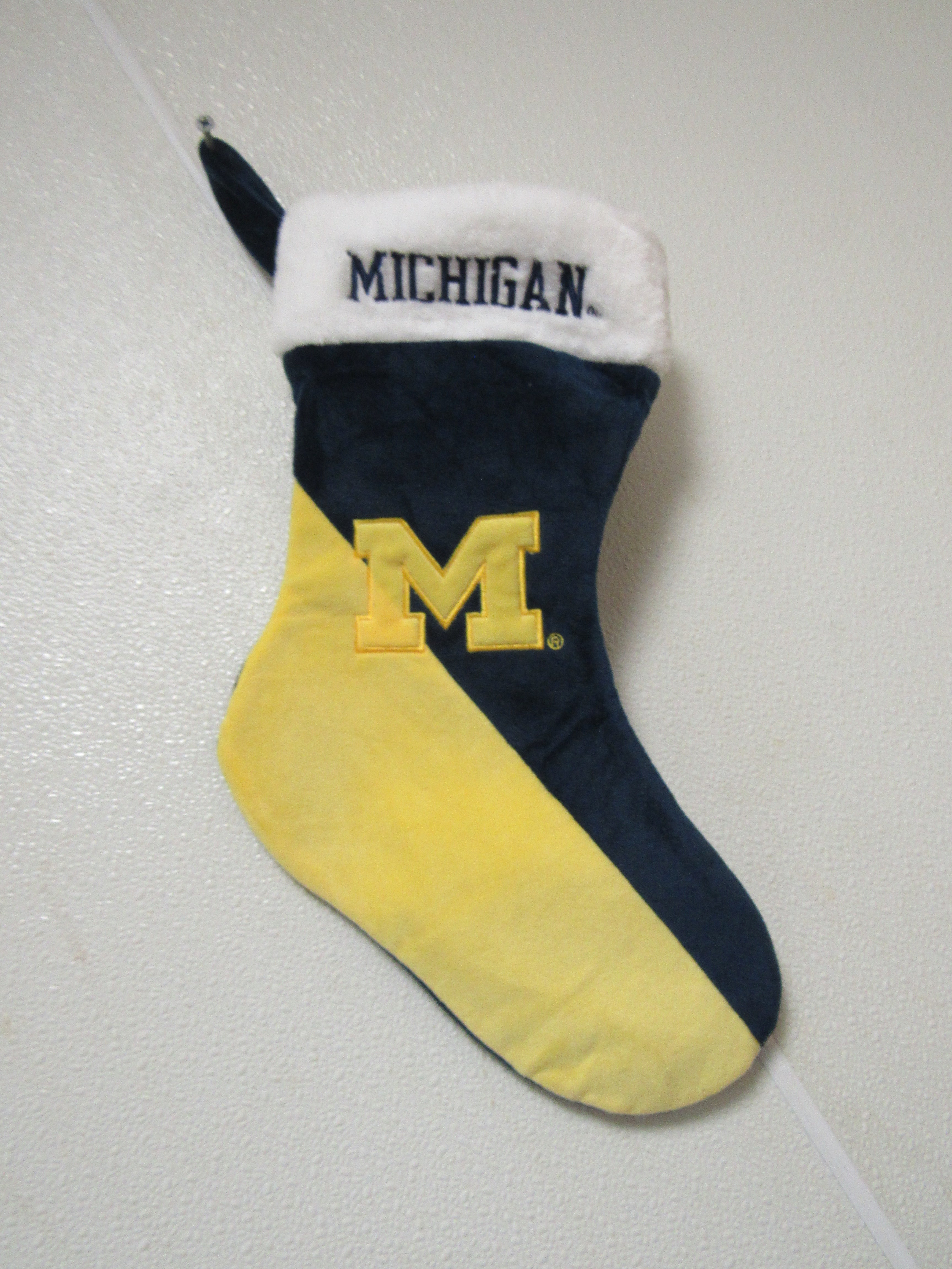 NCAA Michigan Wolverines Logo Embroidered on 18″ Yellow/Blue Basic Christmas Stocking