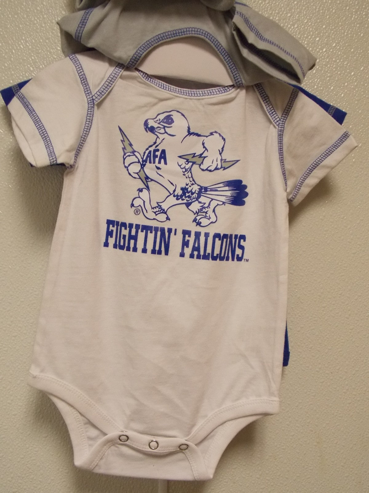 NCAA Air Force Falcons Touchdown set of 3 Bodysuit Size 12 M by OUTERStuff