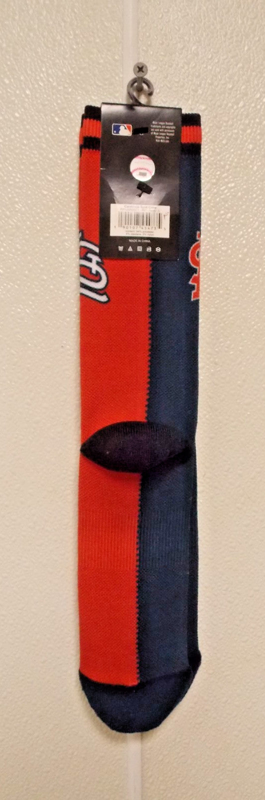 MLB St. Louis Cardinals Socks 2 Color with a Zipper in the Center Men's L 6-12 by pkwy