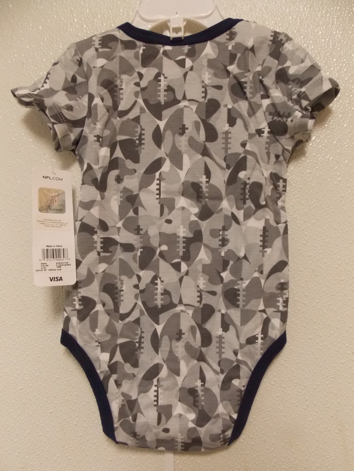 NFL Seattle Seahawks Football Camo Bodysuit Short Sleeve Size 12M Team Apparel