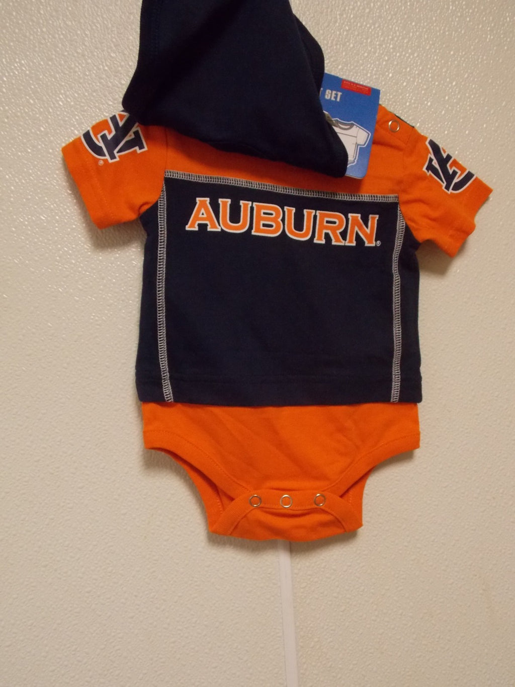 NCAA Auburn Tigers Bodysuit Bib Bootie Set Size 3/6 M by OUTERStuff