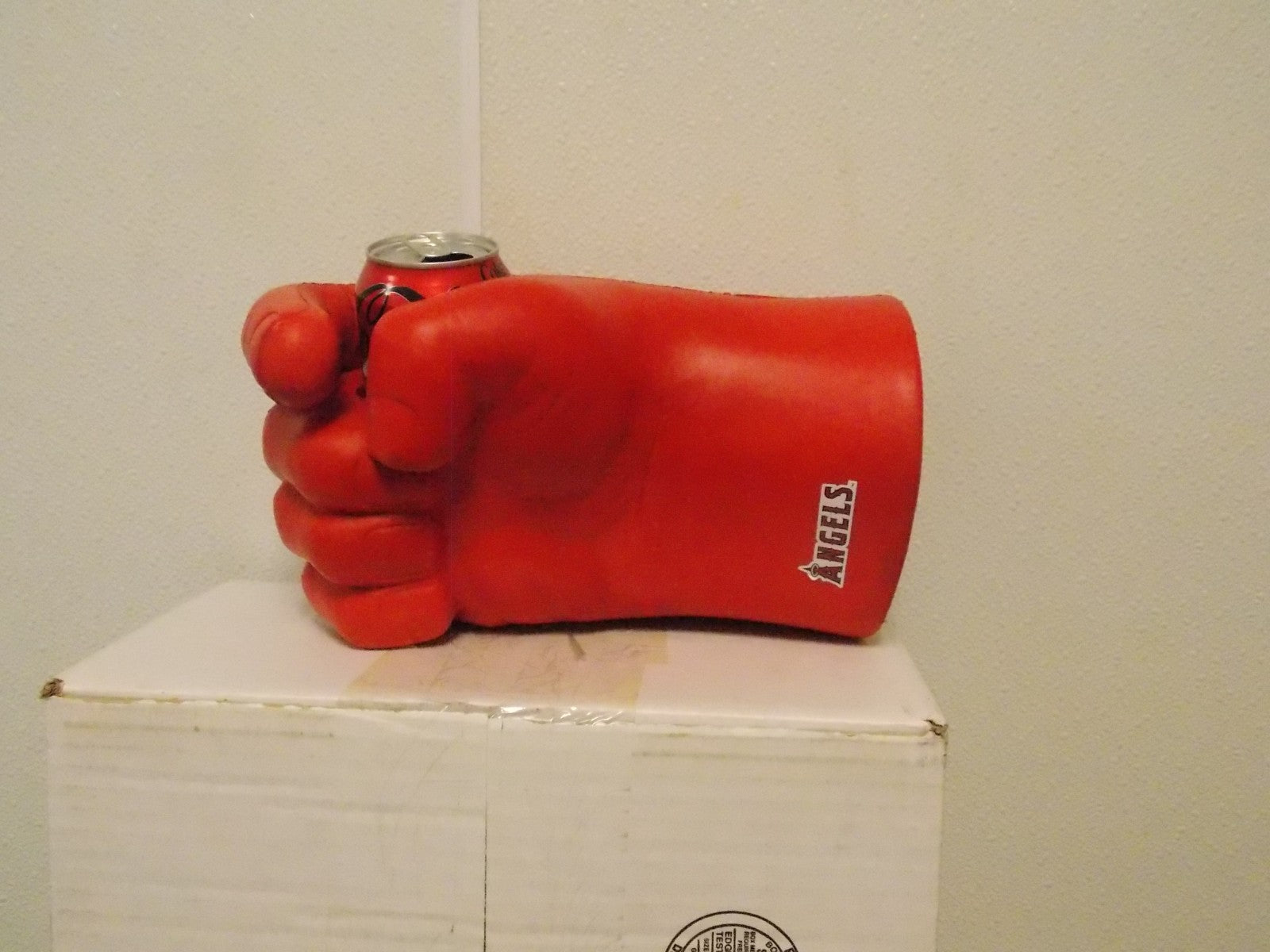 MLB Los Angeles Angels Red FAN FIST Beverage Holder Can Beer Bottle Drink Glass