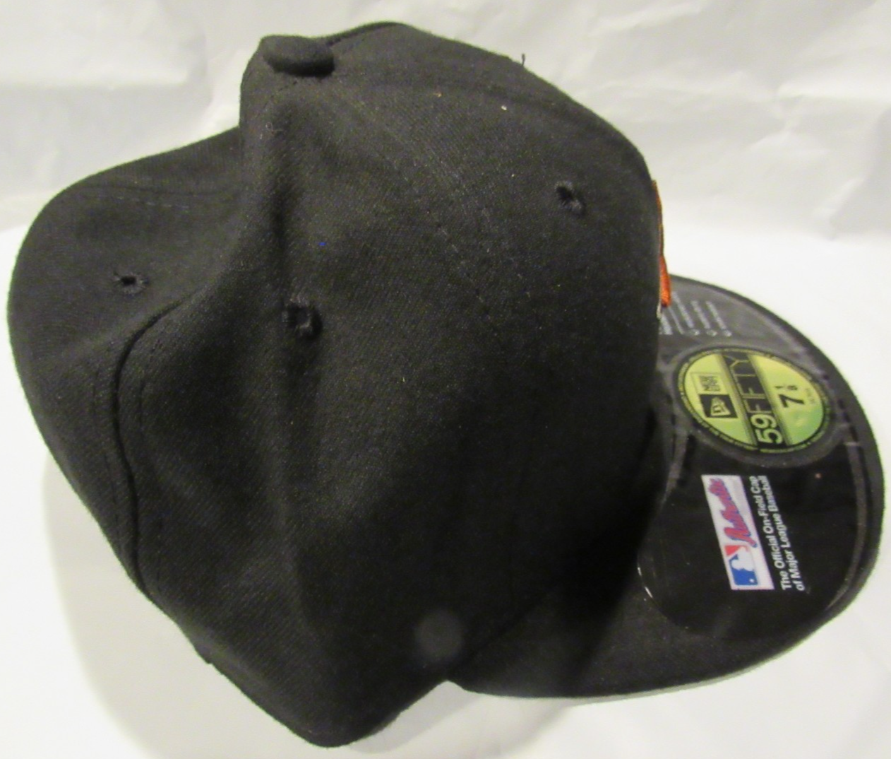 NWT MLB Houston Astros 59FIFTY Fitted Black With Gold Hat Size 7 1/2