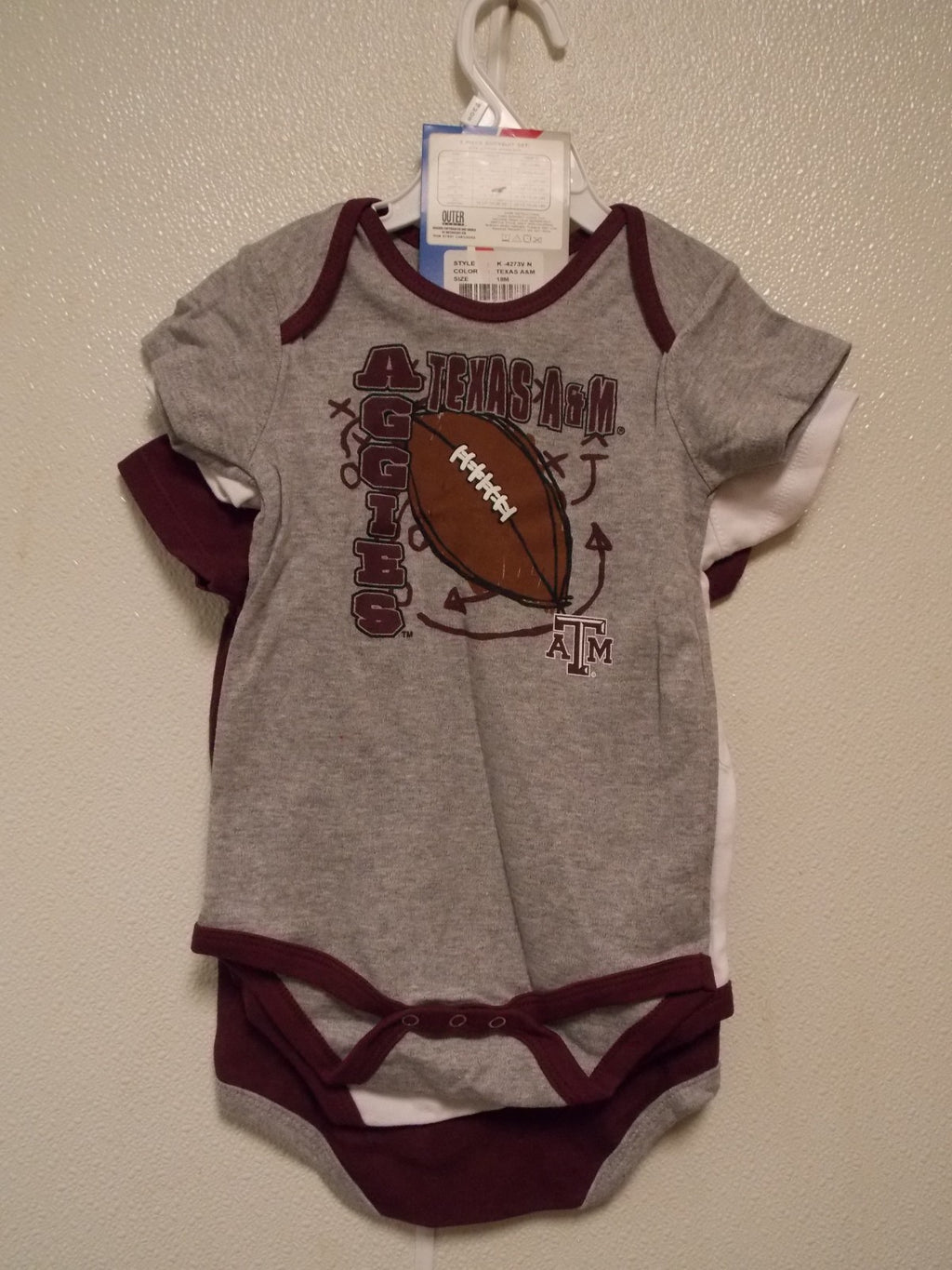 NCAA Texas A&M Aggies in Solid Gray set of 3 Bodysuit Size 12M by OUTERStuff