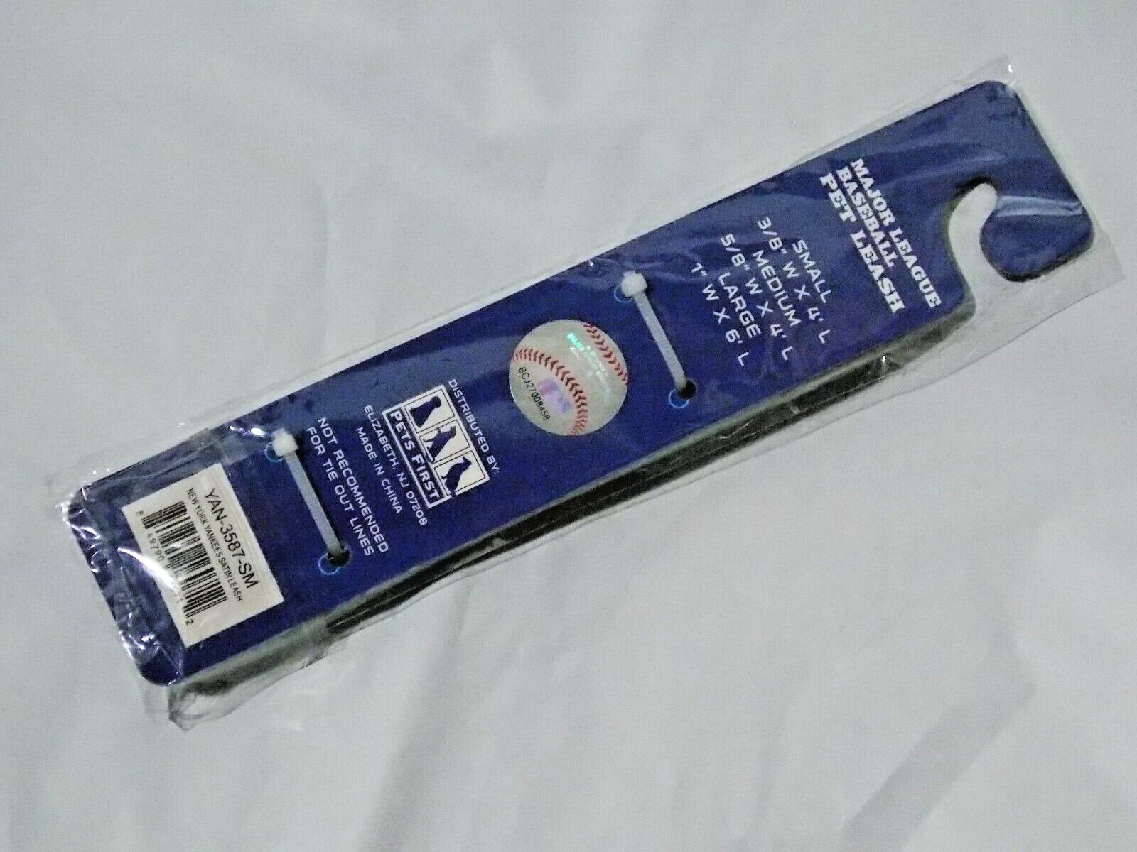 MLB New York Yankees Dog Leash size Small 3/8" Width 4' Length by Pets First