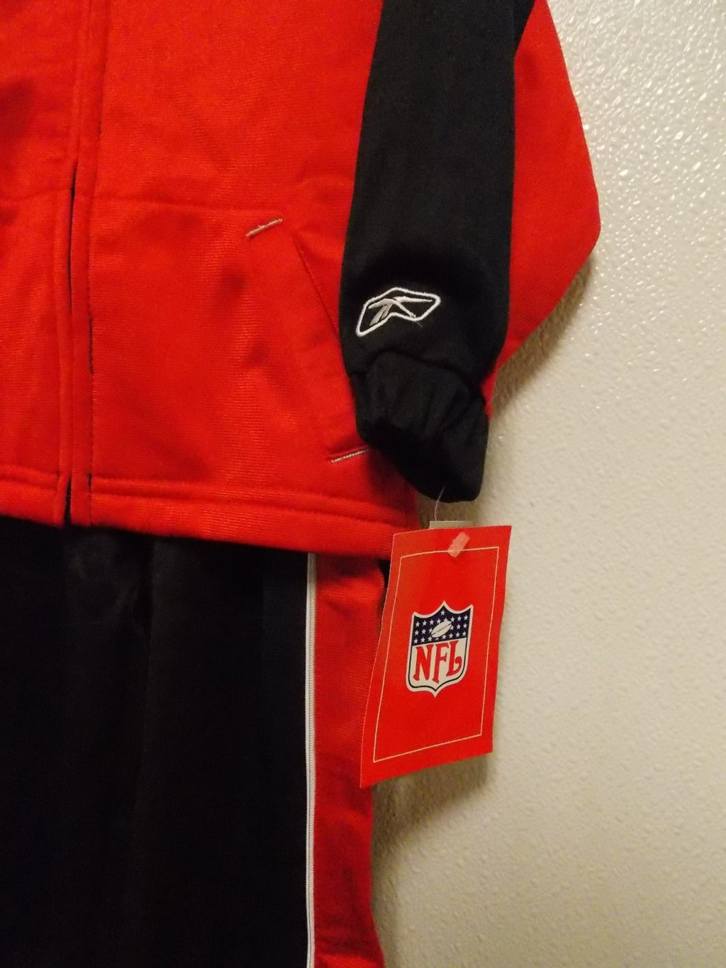 NFL Atlanta Falcons Red Hooded Sweat Suit Size 2T by NFL Reebok