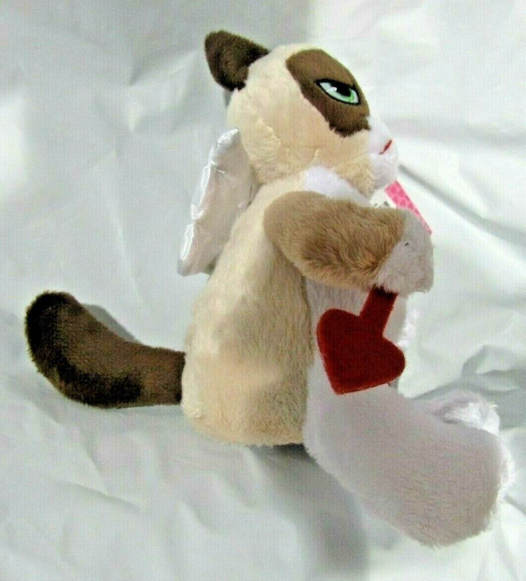 Grumpy Cat 10 inch Holding A Broken Arrow by Grumpy Cat Limited