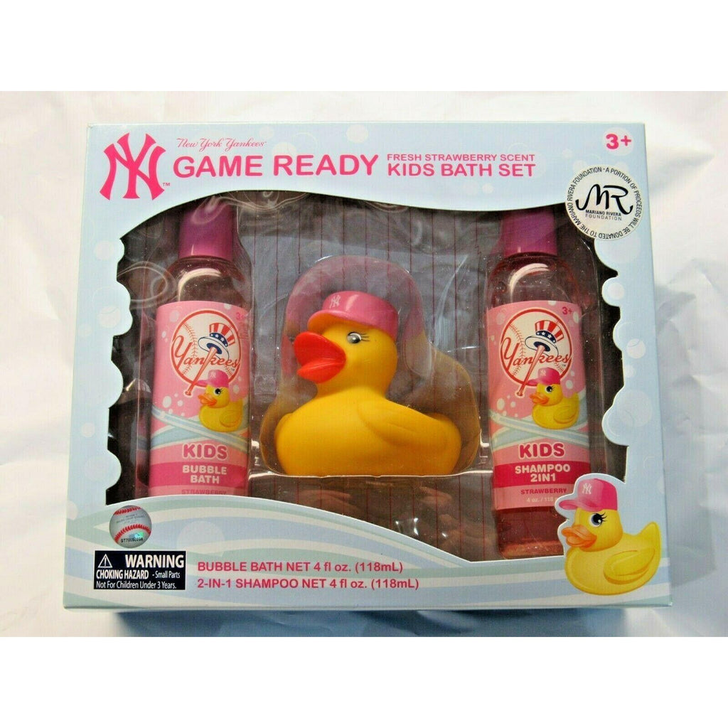 Girls Pink NY Yankees Game Ready Strawberry Scent Bubble Bath Shampoo Duck Set