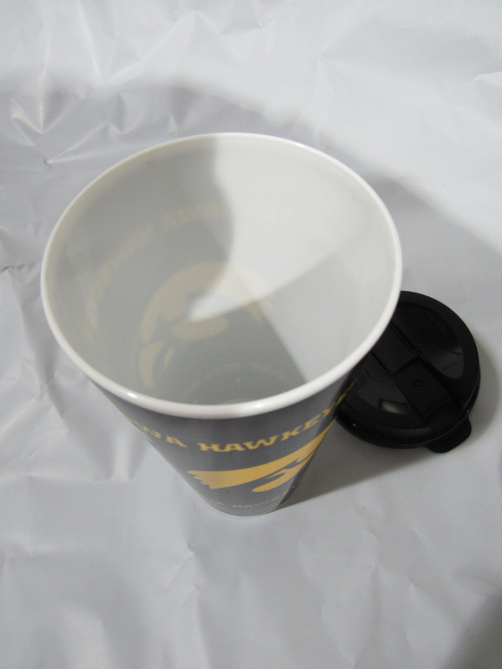 NCAA Iowa Hawkeye 32 fl oz Travel Tumbler Cup with Lid