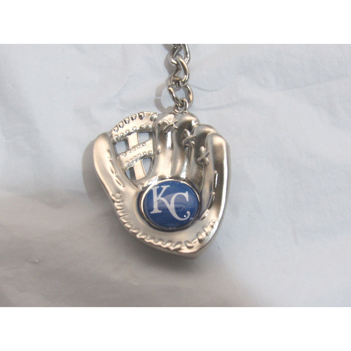 MLB Chrome Glove With Logo in Palm Key Chain Kansas City Royals AMINCO